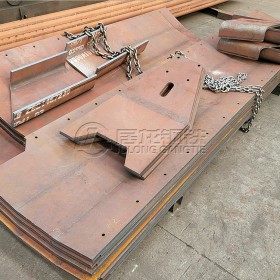 Bending of medium- and heavy-gauge plates for use in mechanical manufacturing; material: Q355D.中厚板折弯加工,材质Q355D。